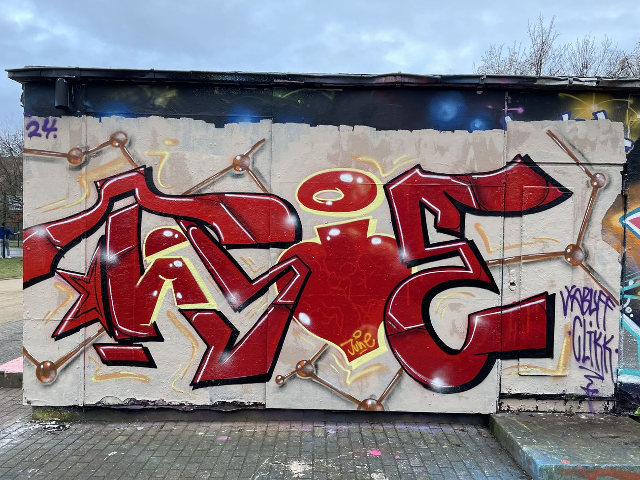 Photo #247645 by DISOE